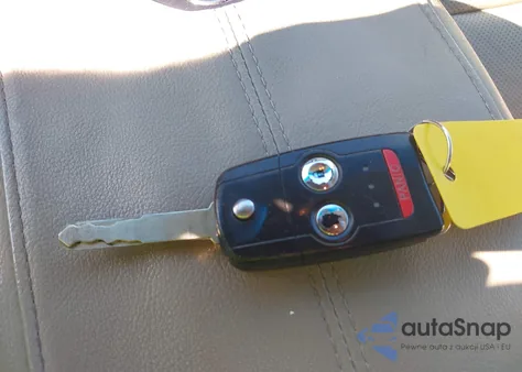 2011 Acura Rdx z USA, uszkodzony, nr VIN 5J8TB2H2XBA002720